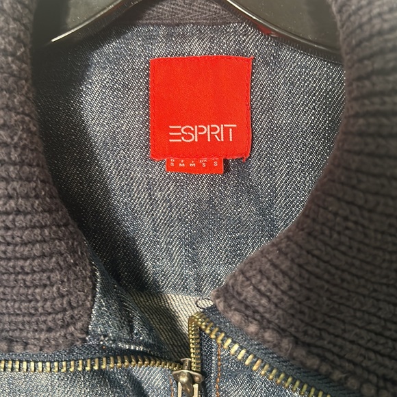 ESPRIT WOMEN DENIM JACKET WITH KNITTED SLEE AND COLLAR ZIPPER SIZE SMALL - Picture 3 of 5